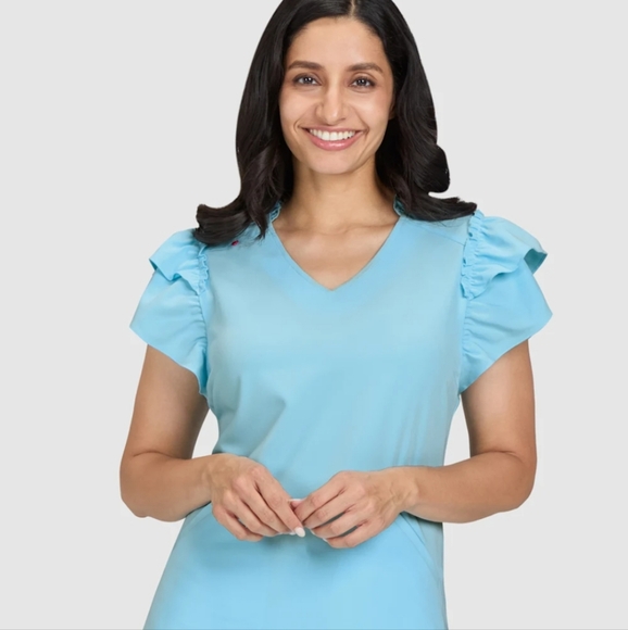 Betsey Johnson Koi  Ruffle Sleeve Scrub Top - Picture 1 of 4